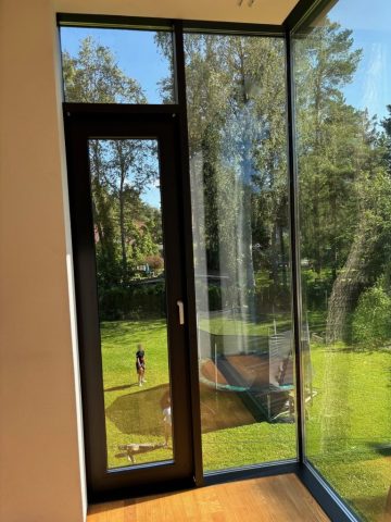 Alumiinium akende mehhanismide vahetus, hooldus ja remont. Avatava osa lisamine kinnises osas.