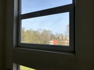 Purunenud klaaspaketi vahetus, enne